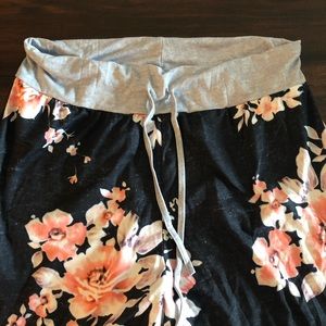 Intimates & Sleepwear - Floral lounge pants Intimates & Sleepwear - Floral lounge pants
